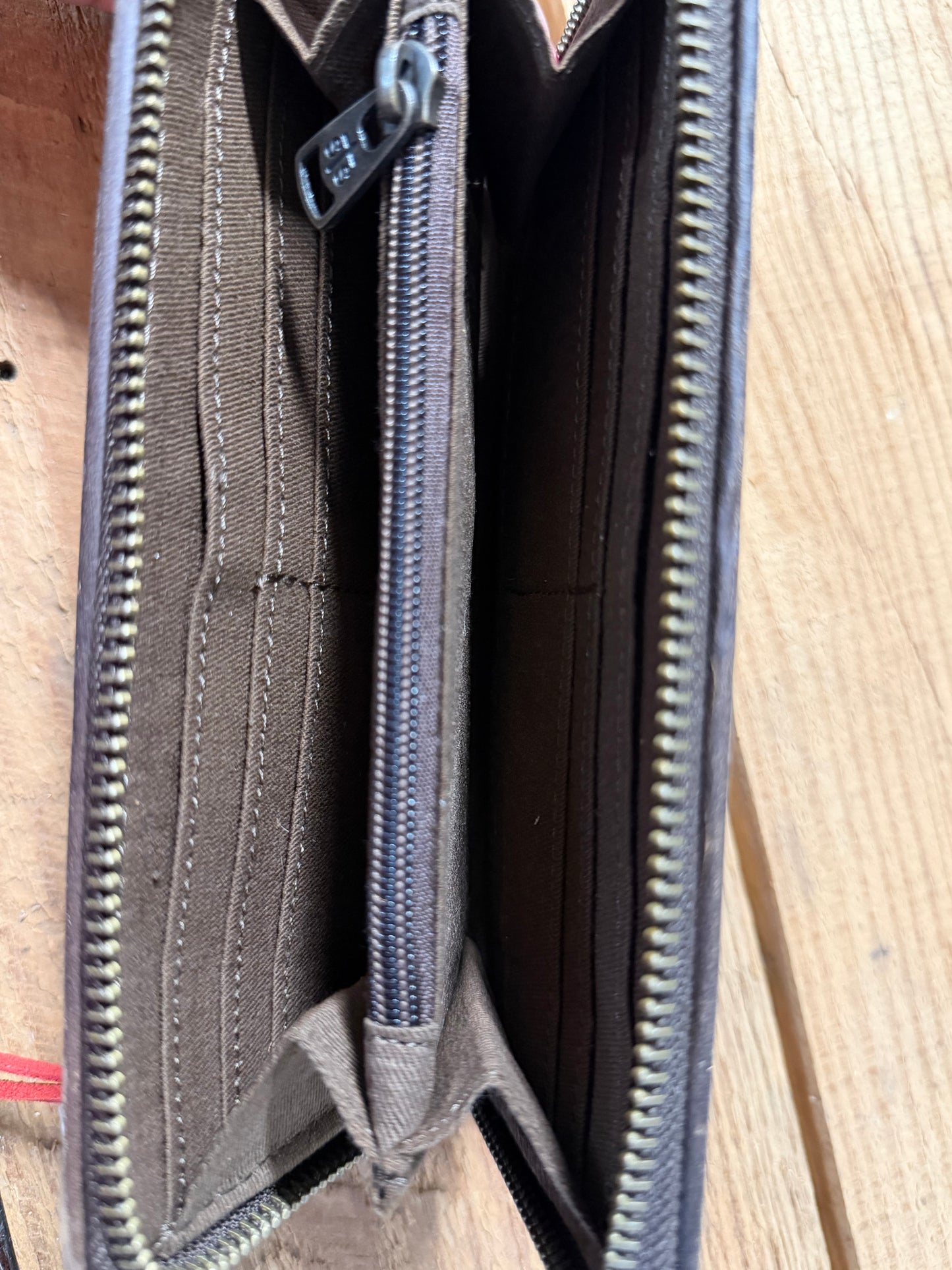 Bifold wallet